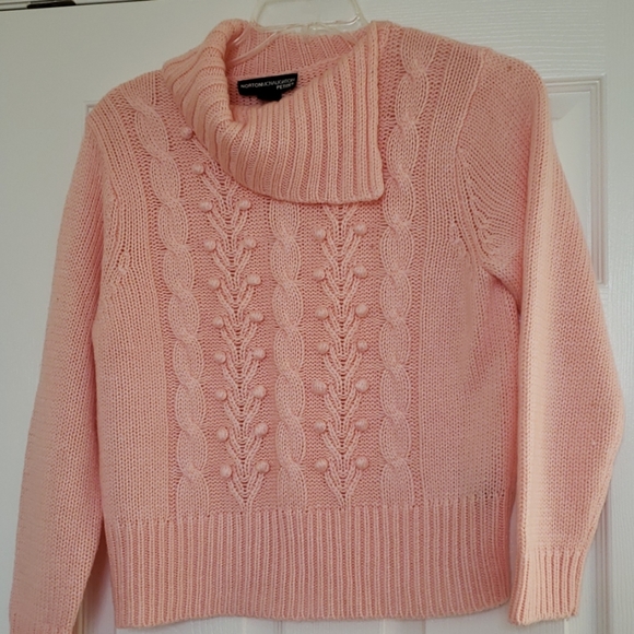 Norton McNaughton Sweaters - Host Pick NWOT Super cute pink sweater